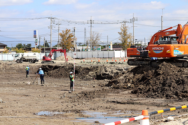 基礎の掘削作業